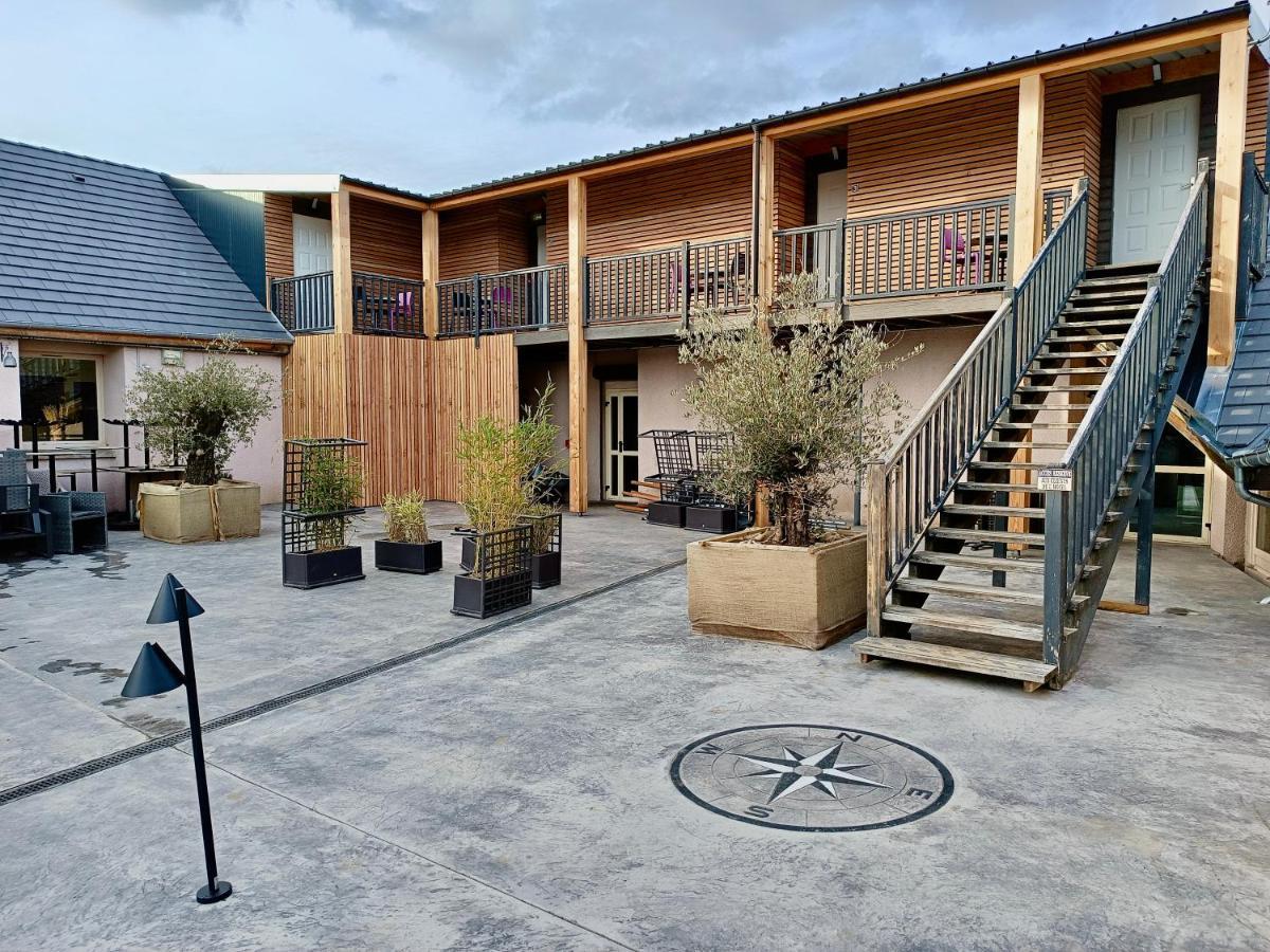 Logis Hotel Volcan Sancy Nébouzat Buitenkant foto